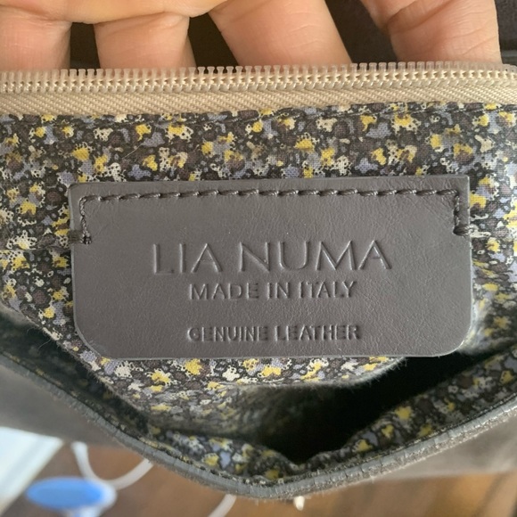 Lia Numa gray suede cross body satchel purse - Picture 4 of 7